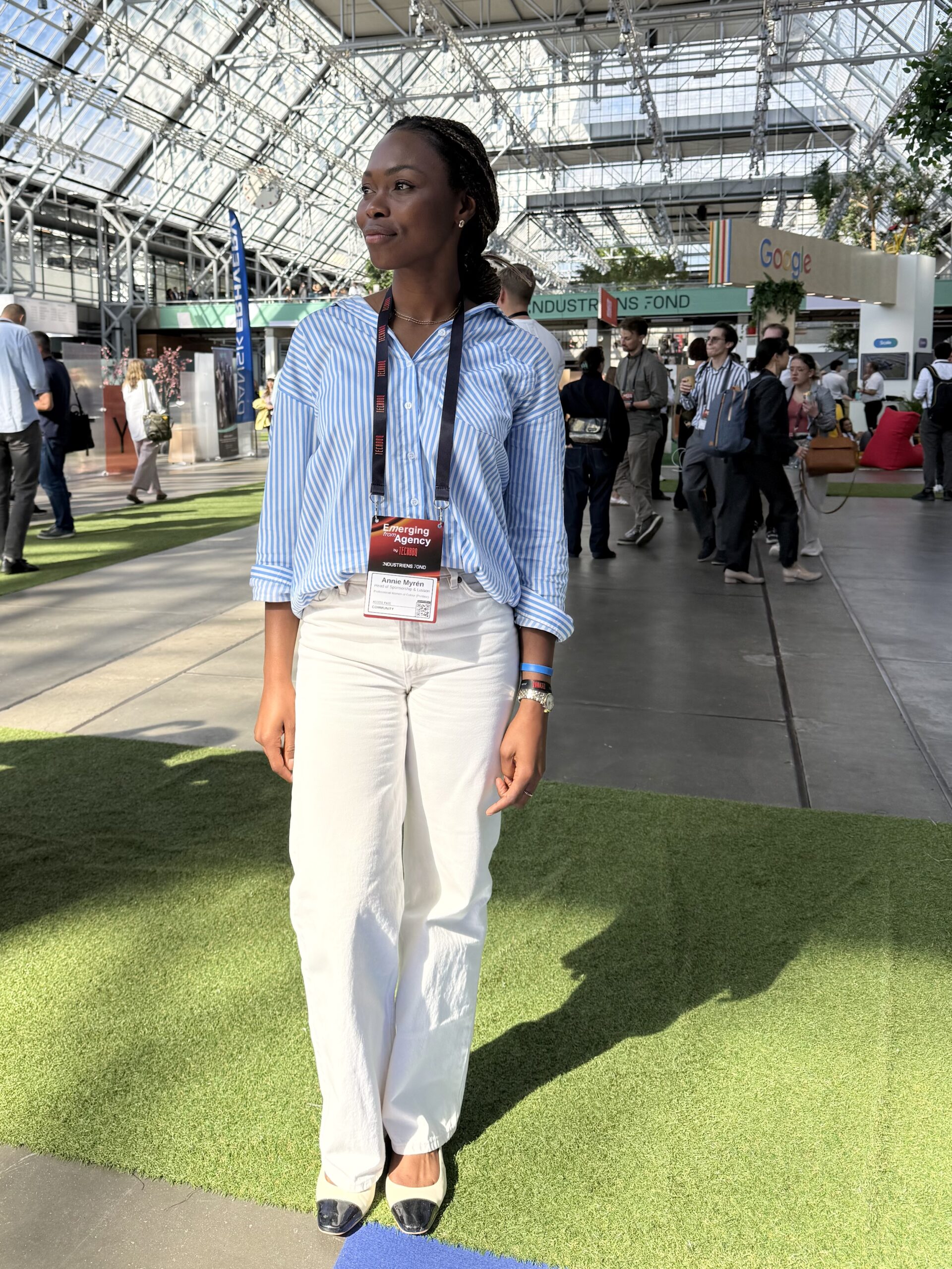 Annie Full length at Tech BBQ